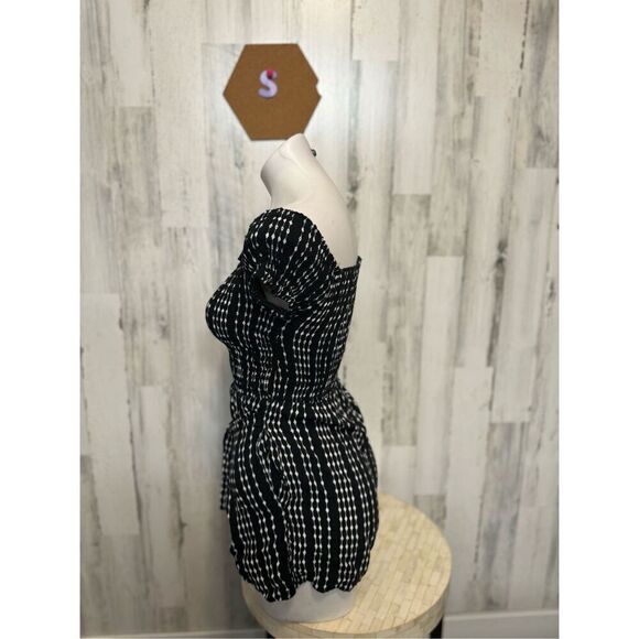 Woman’s romper - Picture 3 of 8